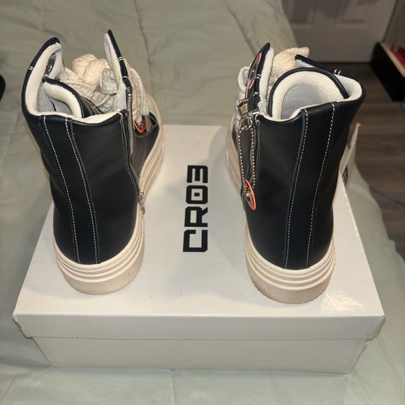 CROE High-Top Sneakers with Cream Laces - Picture 3 of 6